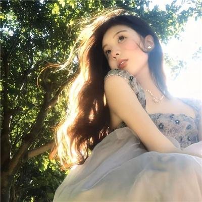 手比眼睛更粉
